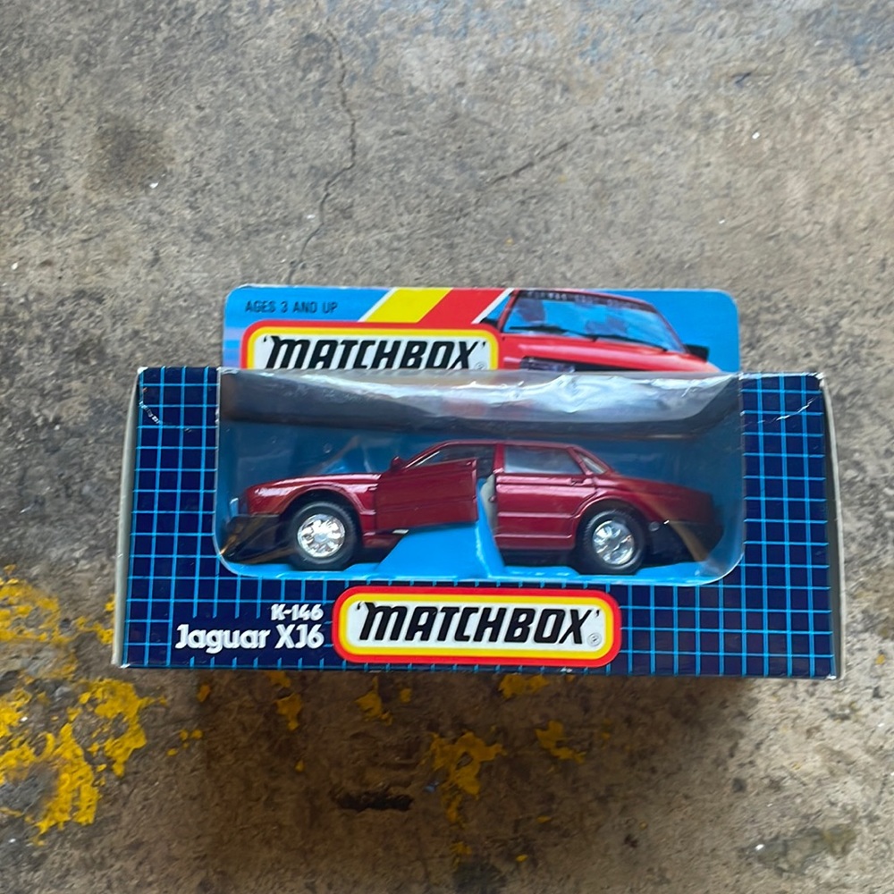 1990 Matchbox Jaquar XJ6 NIB never opened